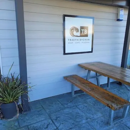 Caravan At Harbour House Moelfre Exterior photo