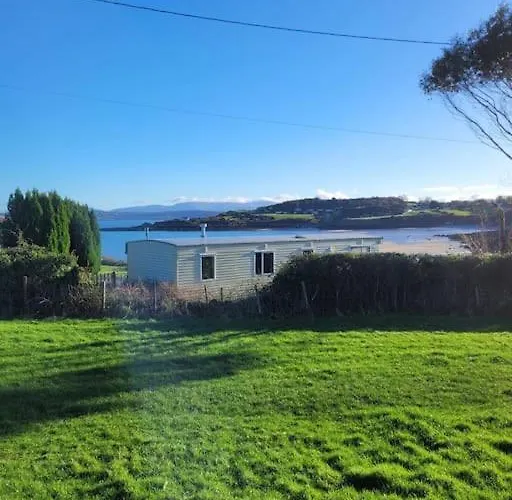 Caravan At Harbour House